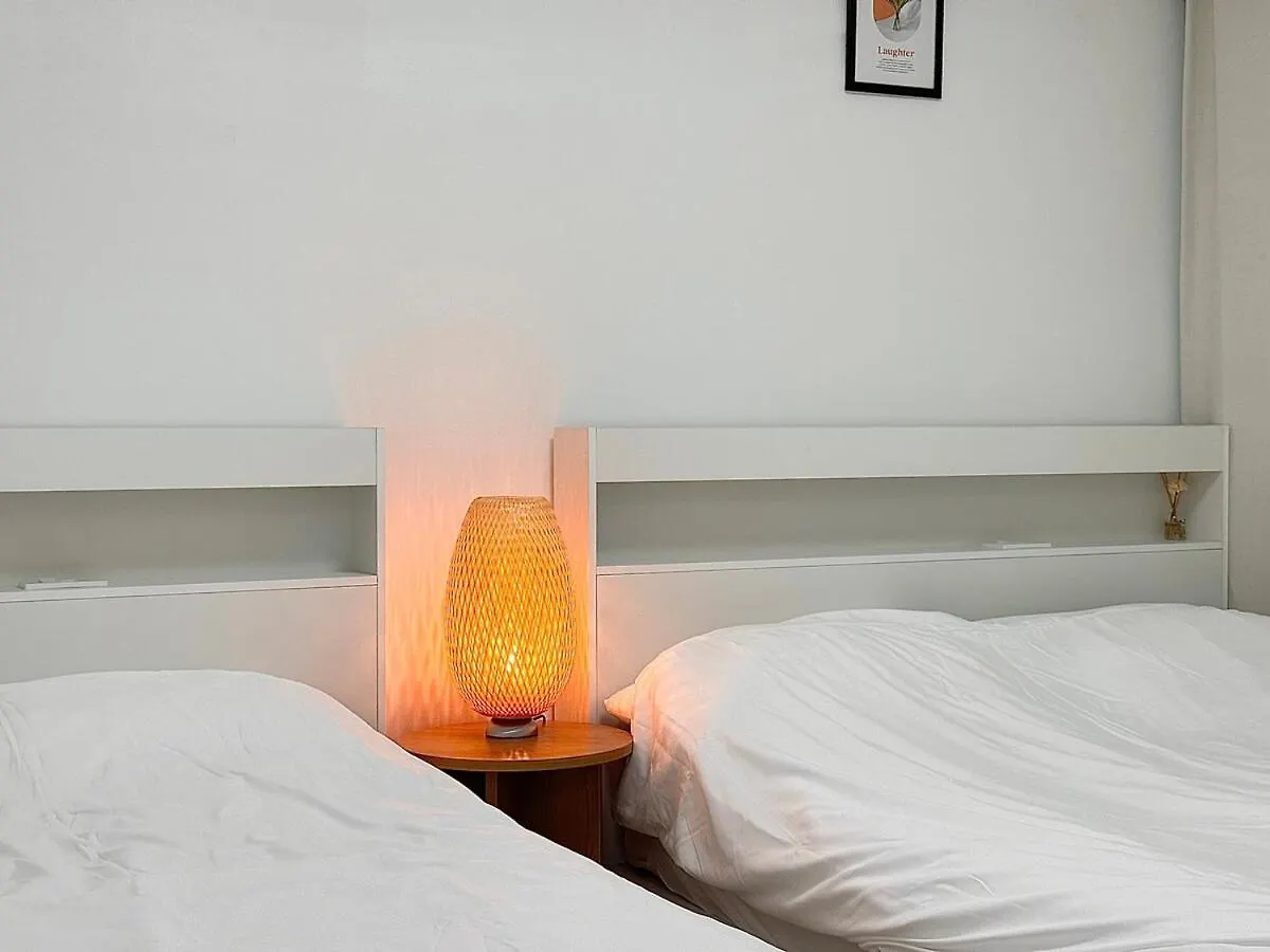 Vila 7Persons Hongik University Hapjeong Mapo Gangnam Sillim Soul